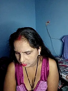 reemacouple007 online show from November 2025 06:55:02 PM