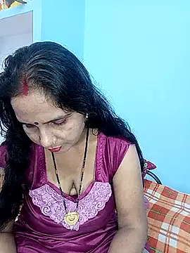 reemacouple007 online show from October 2025 07:24:02 PM