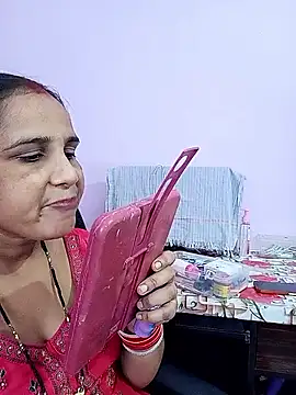Snapshot of reemacouple007 chatting on June 2026 08:03:01 AM reemacouple007 online show from June 2026 08:03:01 AM
