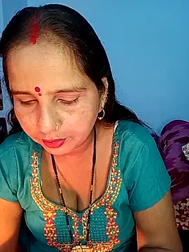 reemacouple007 online show from November 2025 05:38:01 PM