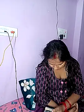 reemacouple007 online show from February 2026 07:24:02 PM