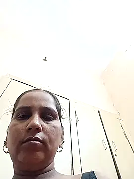 reemacouple007 online show from September 2025 07:20:02 PM