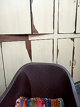 reemacouple007 online show from October 2025 07:54:02 AM