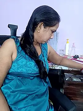 reemacouple007 online show from April 2026 07:11:02 AM