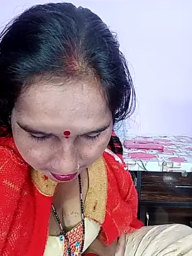 reemacouple007 online show from February 2026 08:33:02 AM