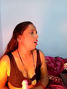 reemacouple007 online show from December 2025 05:40:01 PM