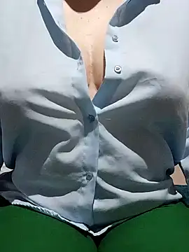 Snapshot of Elaa_Su chatting on January 2025 10:08:02 PM Elaa Su online show from January 2025 10:08:02 PM