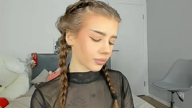 dolly ll online show from March 2025 01:42:02 PM