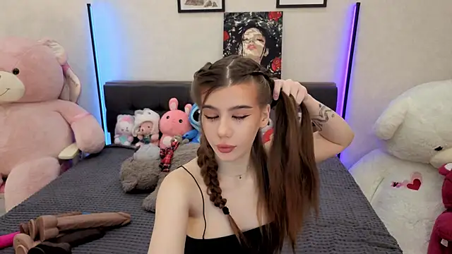 dolly ll online show from November 2025 01:26:02 PM