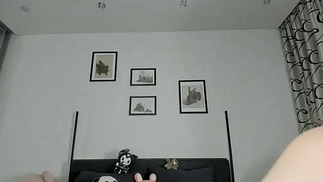 dolly ll online show from March 2025 07:44:01 PM