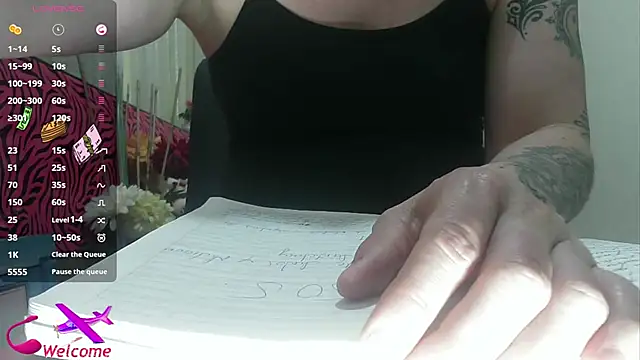 ViickySexy online show from February 2026 07:57:02 PM