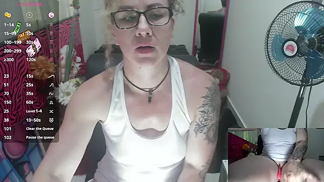 ViickySexy online show from October 2025 07:26:02 PM