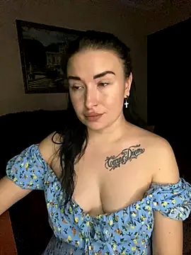 Roxana Bell online show from November 2025 08:31:01 PM