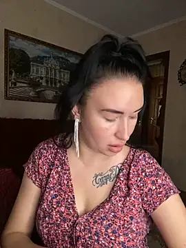 Snapshot of Roxana_Bell chatting on June 2026 09:04:02 AM Roxana Bell online show from June 2026 09:04:02 AM