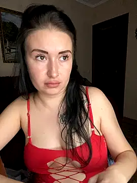 Roxana Bell online show from November 2025 07:08:02 PM