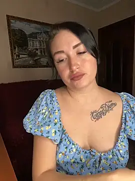 Roxana Bell online show from September 2025 04:47:02 PM