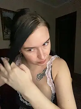 Roxana Bell online show from April 2026 05:14:01 PM