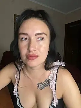 Snapshot of Roxana_Bell chatting on July 2026 05:27:02 PM Roxana Bell online show from July 2026 05:27:02 PM