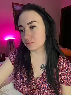 Roxana Bell online show from March 2025 07:20:02 PM