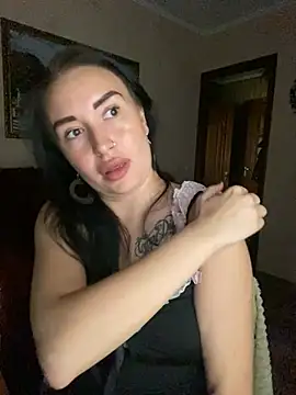 Snapshot of Roxana_Bell chatting on June 2026 01:27:01 PM Roxana Bell online show from June 2026 01:27:01 PM