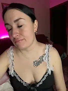 Roxana Bell online show from March 2025 04:46:01 PM