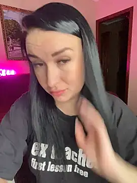 Roxana Bell online show from February 2025 08:26:01 PM