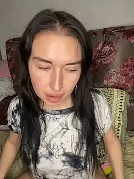 Roxana Bell online show from May 2026 07:18:01 PM