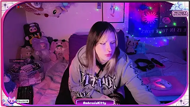 Snapshot of AmbrosiaKitty chatting on May 2026 07:50:02 AM AmbrosiaKitty online show from May 2026 07:50:02 AM