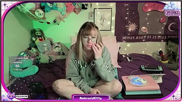 Snapshot of AmbrosiaKitty chatting on February 2026 06:03:02 AM AmbrosiaKitty online show from February 2026 06:03:02 AM