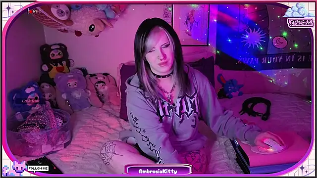 Snapshot of AmbrosiaKitty chatting on May 2026 08:09:01 AM AmbrosiaKitty online show from May 2026 08:09:01 AM