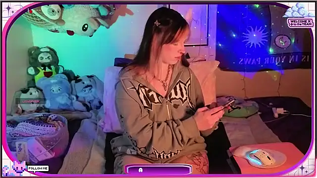 Snapshot of AmbrosiaKitty chatting on May 2026 07:48:01 AM AmbrosiaKitty online show from May 2026 07:48:01 AM