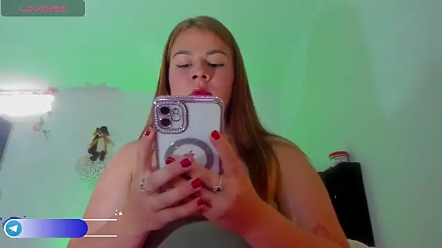 little tifanny82 online show from November 2025 02:09:02 PM