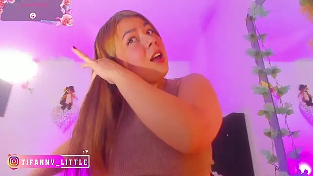 little tifanny82 online show from November 2025 01:48:01 PM