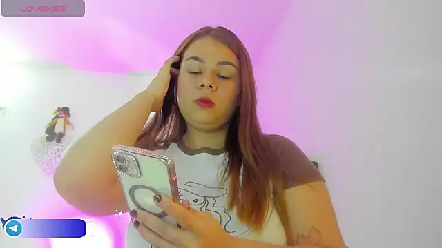 little tifanny82 online show from October 2025 03:33:01 PM