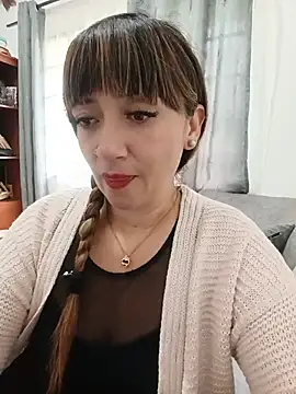Snapshot of tata_laima__ chatting on June 2026 03:01:02 PM tata laima online show from June 2026 03:01:02 PM
