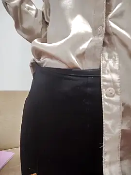 tata laima   online show from November 2025 04:22:02 PM