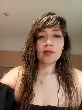 Snapshot of tata_laima__ chatting on April 2026 10:55:02 PM tata laima online show from April 2026 10:55:02 PM