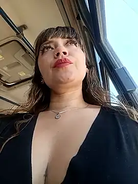 Snapshot of tata_laima__ chatting on June 2026 03:42:01 PM tata laima online show from June 2026 03:42:01 PM