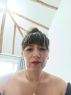 Snapshot of tata_laima__ chatting on June 2026 01:55:02 PM tata laima online show from June 2026 01:55:02 PM