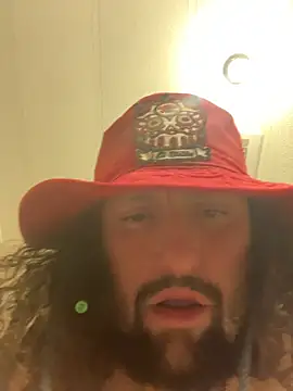 Snapshot of BobbyQ29 chatting on December 2025 02:27:02 PM BobbyQ29 online show from December 2025 02:27:02 PM