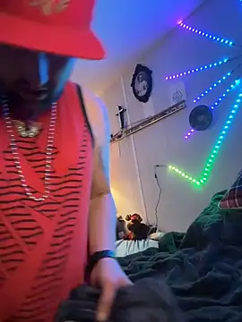 BobbyQ29 online show from December 2025 02:05:01 AM