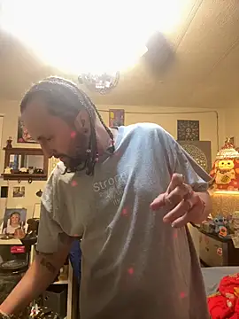 BobbyQ29 online show from December 2025 09:33:02 AM