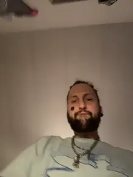 BobbyQ29 online show from February 2026 03:49:01 AM