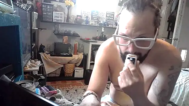 BobbyQ29 online show from March 2026 04:42:02 PM