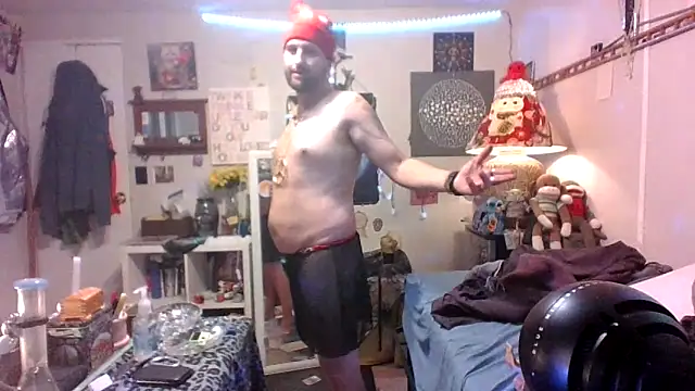 BobbyQ29 online show from December 2025 08:47:01 PM