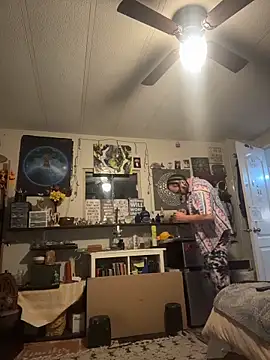 BobbyQ29 online show from March 2026 04:57:01 AM