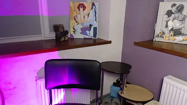 Caramel bunny online show from April 2026 12:06:02 PM