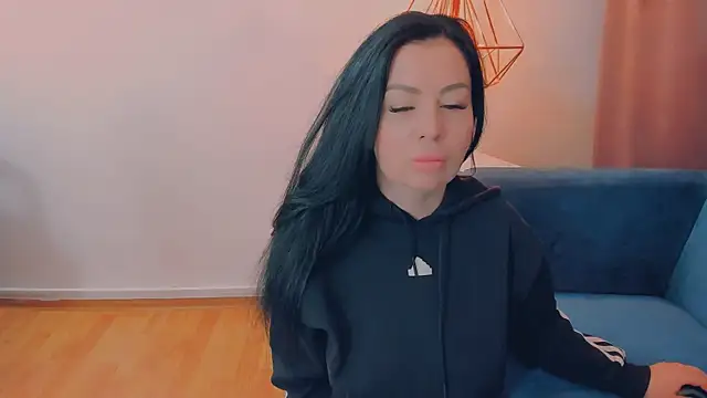 LayaFlow online show from March 2026 07:53:02 AM