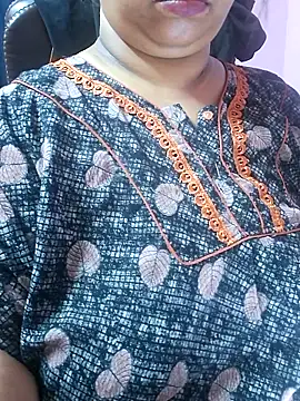 Ravina patil1 online show from September 2025 08:40:01 PM