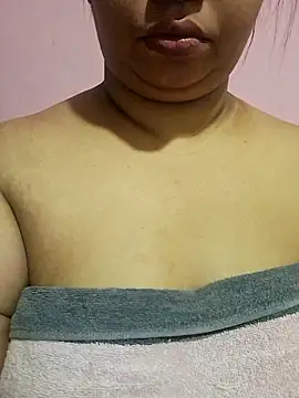 Snapshot of Ravina_patil1 chatting on April 2026 07:04:02 PM Ravina patil1 online show from April 2026 07:04:02 PM